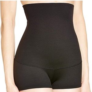 (1786) Maidenform Women's Minimizing Hi-Waist Fajas Shapewear